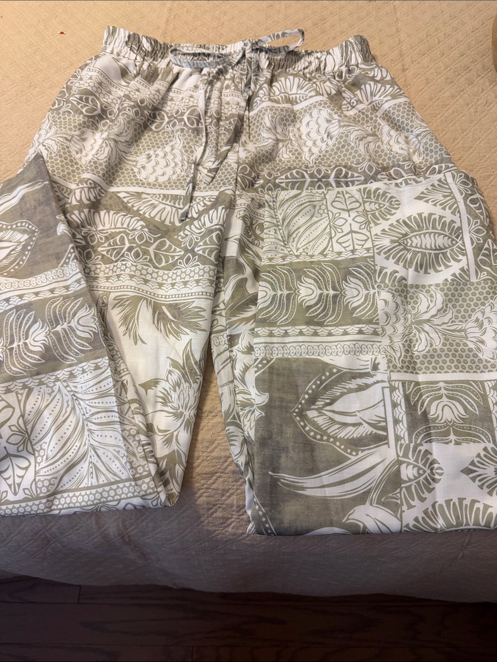 new directions Olive Green and White Printed Drawstring Pants